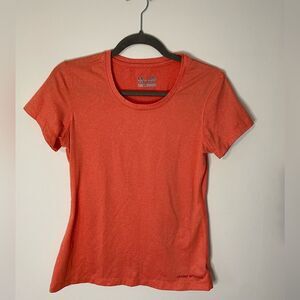 Under Armour pink heat gear Tshirt short sleeve , Sz large